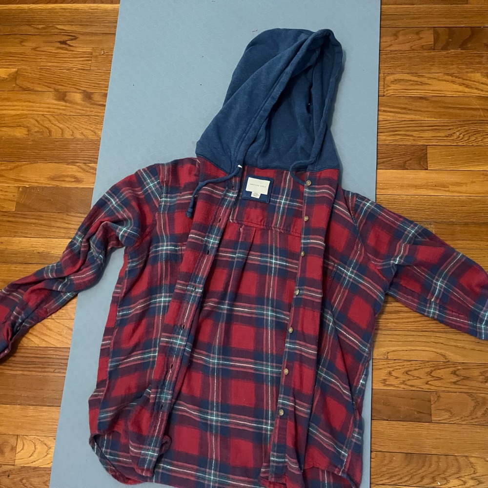 American Eagle flannel button up size medium